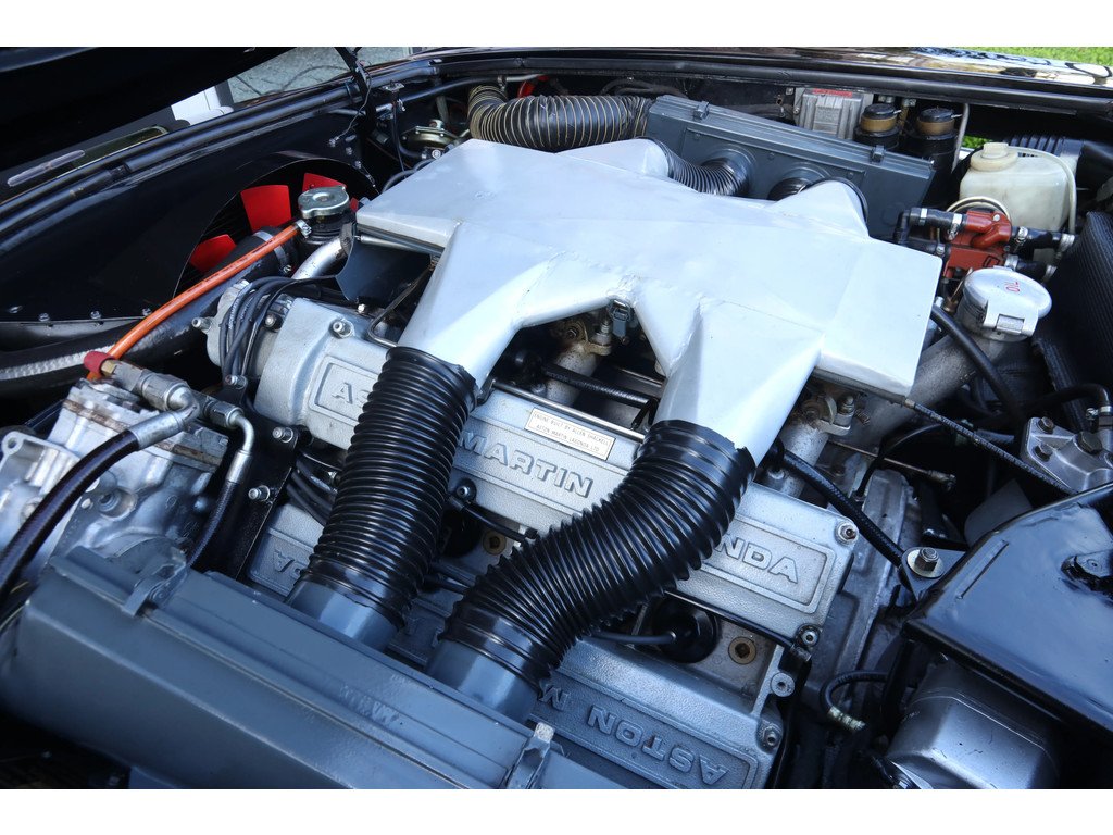 1972 Aston Martin DBS - V8 Series 2 "Five-speed manual and four Webers", foto 11