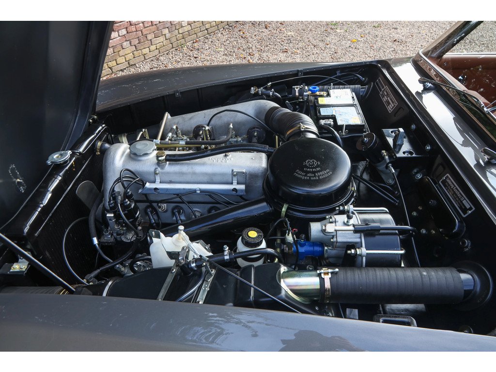 1960 Mercedes-Benz SL 190 - SL Roadster "Fully restored and matching numbers", foto 4