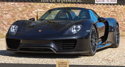2015 Porsche 918 Spyder b39af0ae6038fd4c0134f5709c022f1d.jpeg