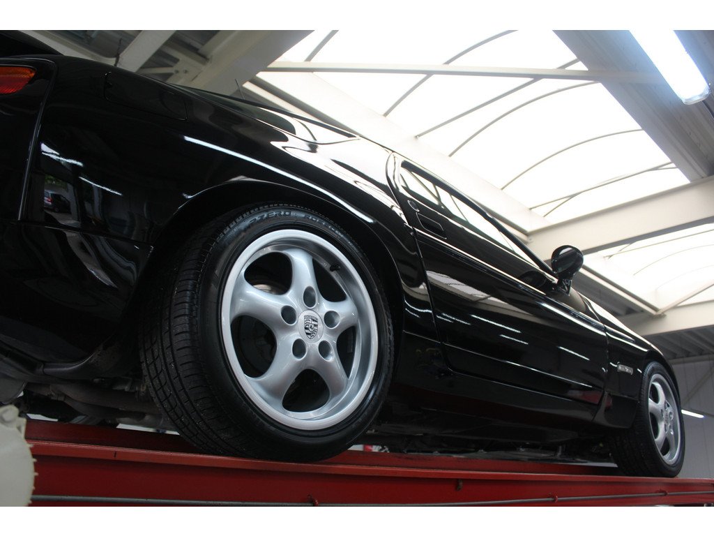 1994 Porsche 928 - GTS "Black over black", foto 12