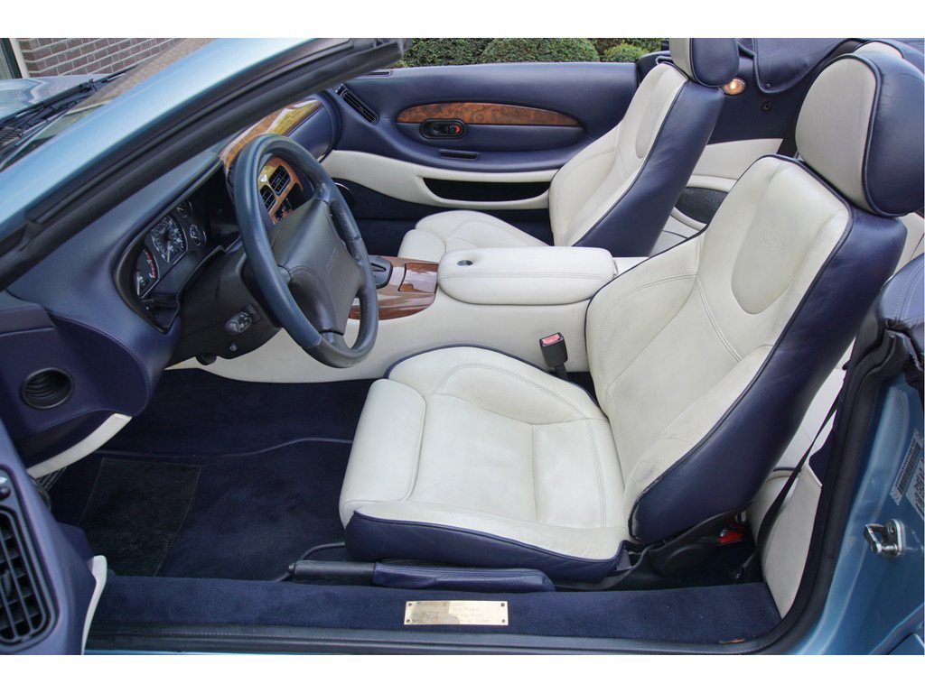 2000 Aston Martin DB7 - Vantage Volante, foto 3