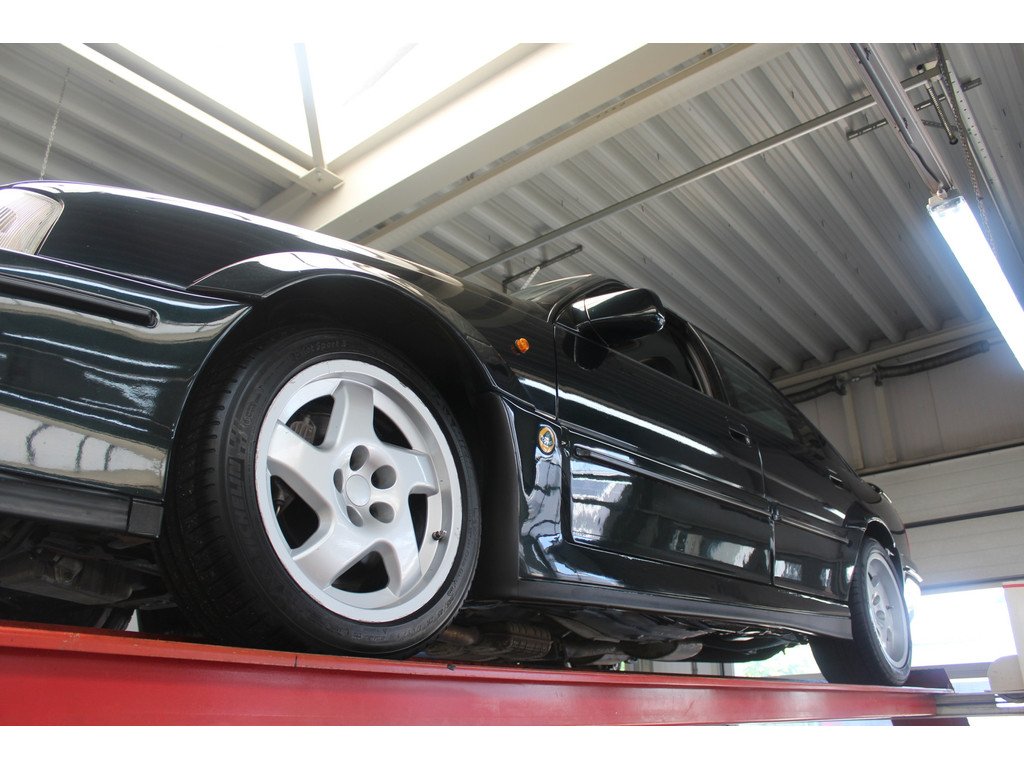 1992 Lotus Omega, foto 7