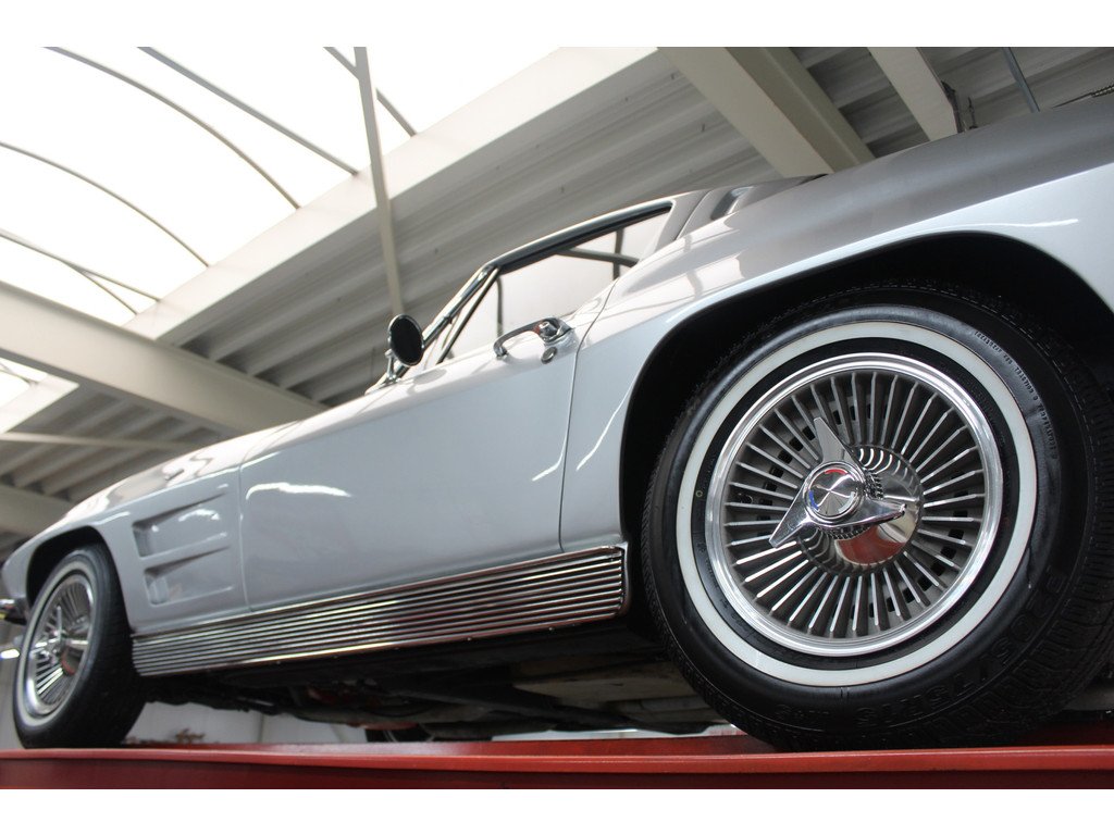 1963 Chevrolet Corvette - C2 Sting Ray Split-Window 327 Coupé, foto 11
