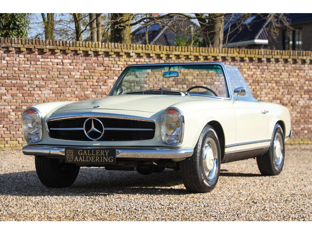1967 Mercedes-Benz S-Class Heckflosse - 230 SL Pagode "Second owner and 42.000 miles since 1967", foto 1