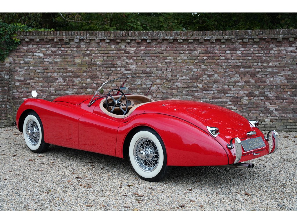 1954 Jaguar XK 120, foto 2