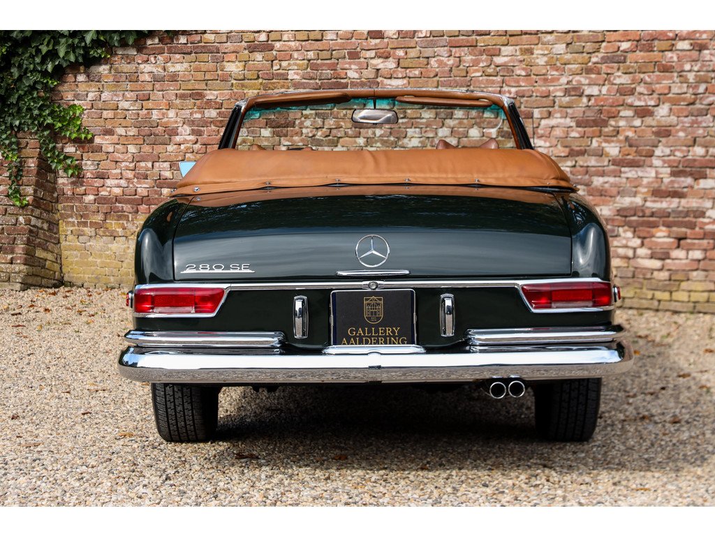 1969 Mercedes-Benz S-Class W111/112 - 280 SE Cabriolet "Dunkeloliv or Dark Olive", foto 6