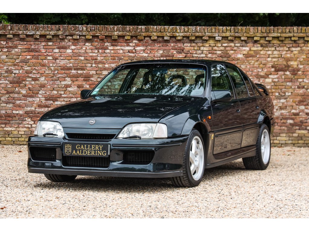 1992 Lotus Omega, foto 1