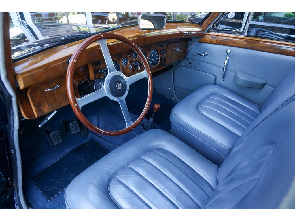 1961 Jaguar MK IX, foto 3