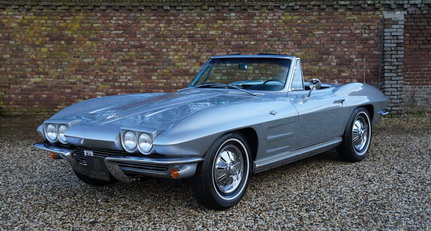 1964 Chevrolet Corvette - C2 Sting Ray Convertible
