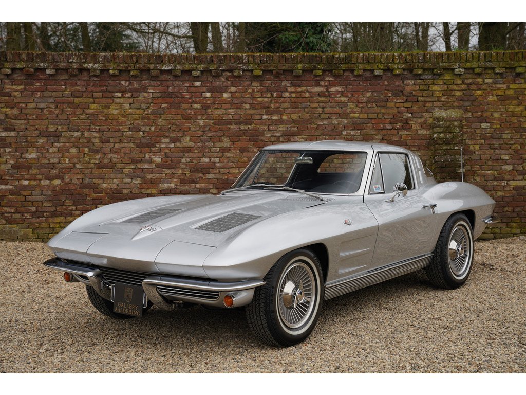 1963 Chevrolet Corvette - C2 Sting Ray Split-Window 327 Coupé, foto 1
