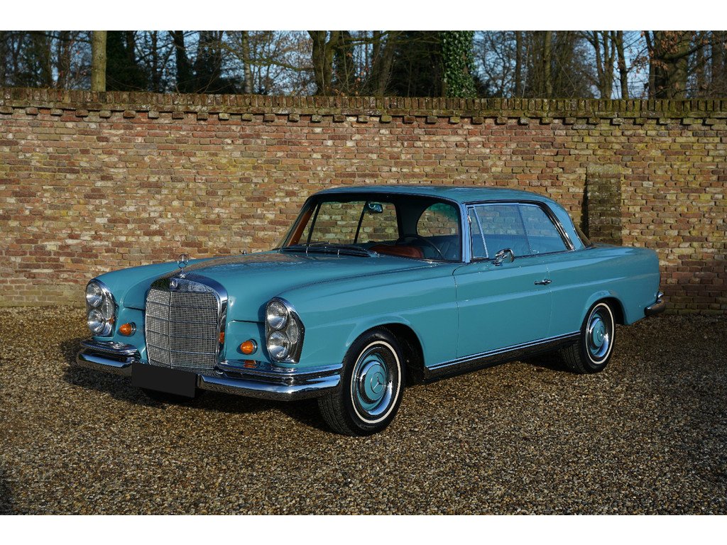 1967 Mercedes-Benz S-Class Heckflosse - 250 SE Coupe "Floor shift automatic", foto 1