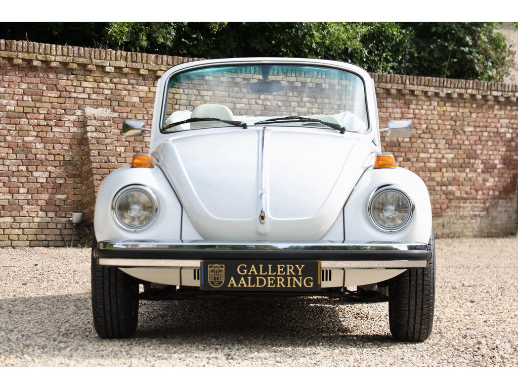 1977 VW Beetle - 1303 Convertible "Champagne Limited Edition", foto 5
