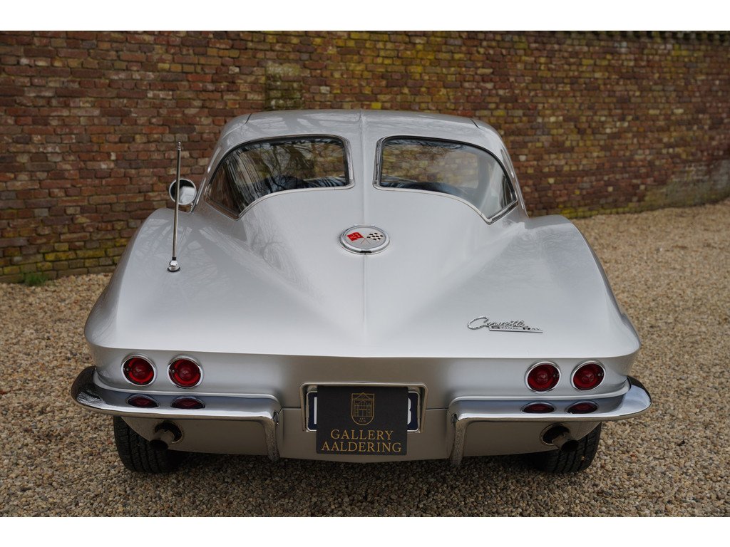1963 Chevrolet Corvette - C2 Sting Ray Split-Window 327 Coupé, foto 6