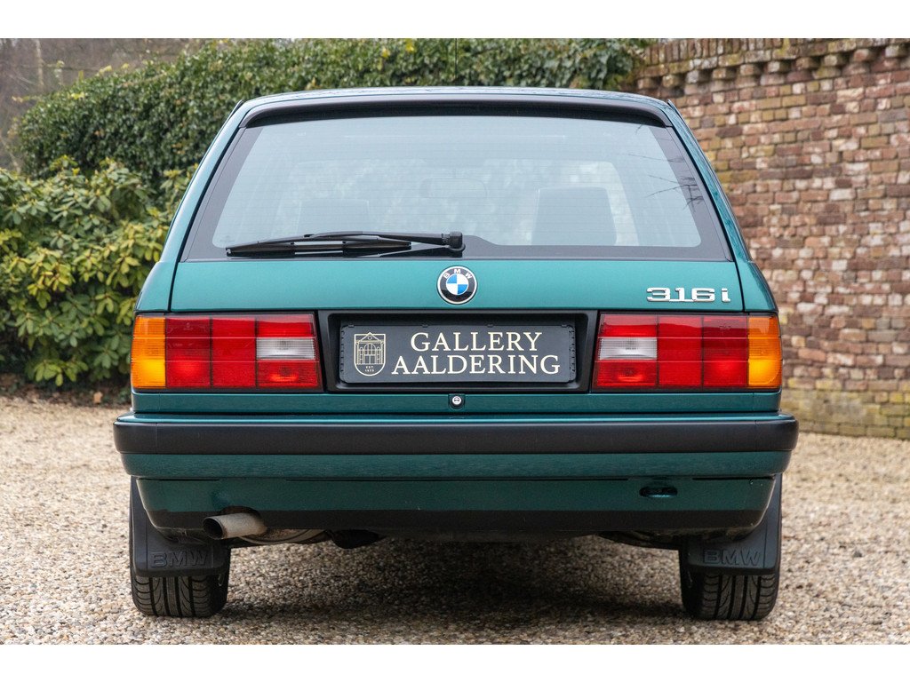 1993 BMW 3 Series - 316i touring "Design Edition" with 47.000 kms, foto 6
