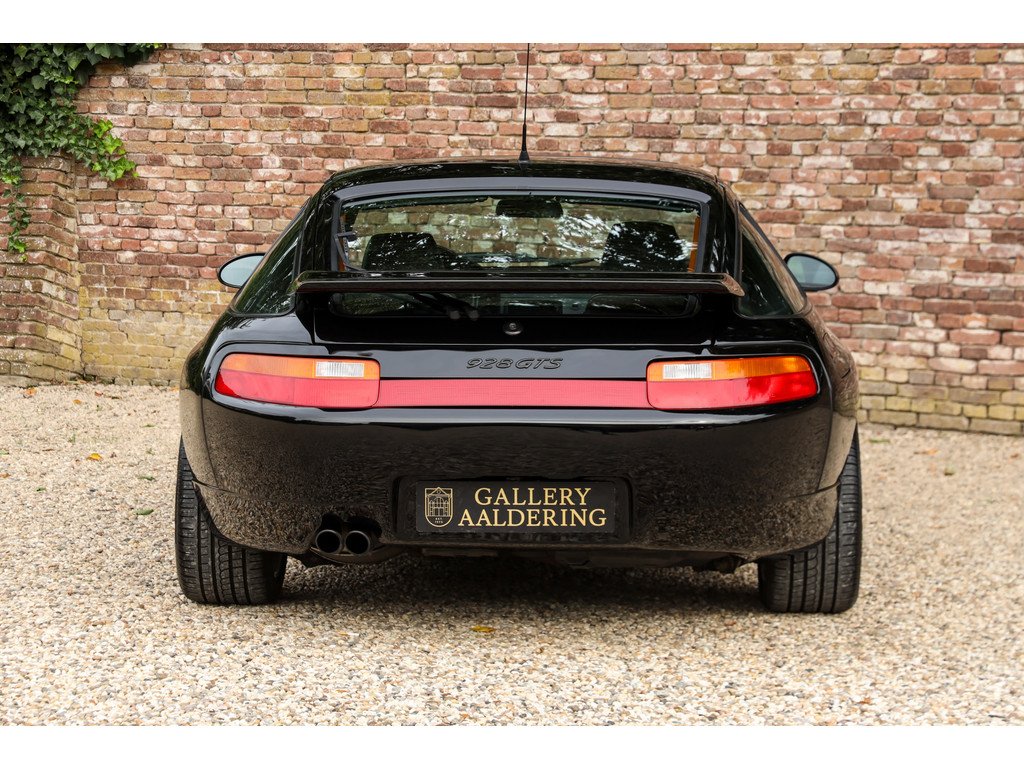 1994 Porsche 928 - GTS "Black over black", foto 6