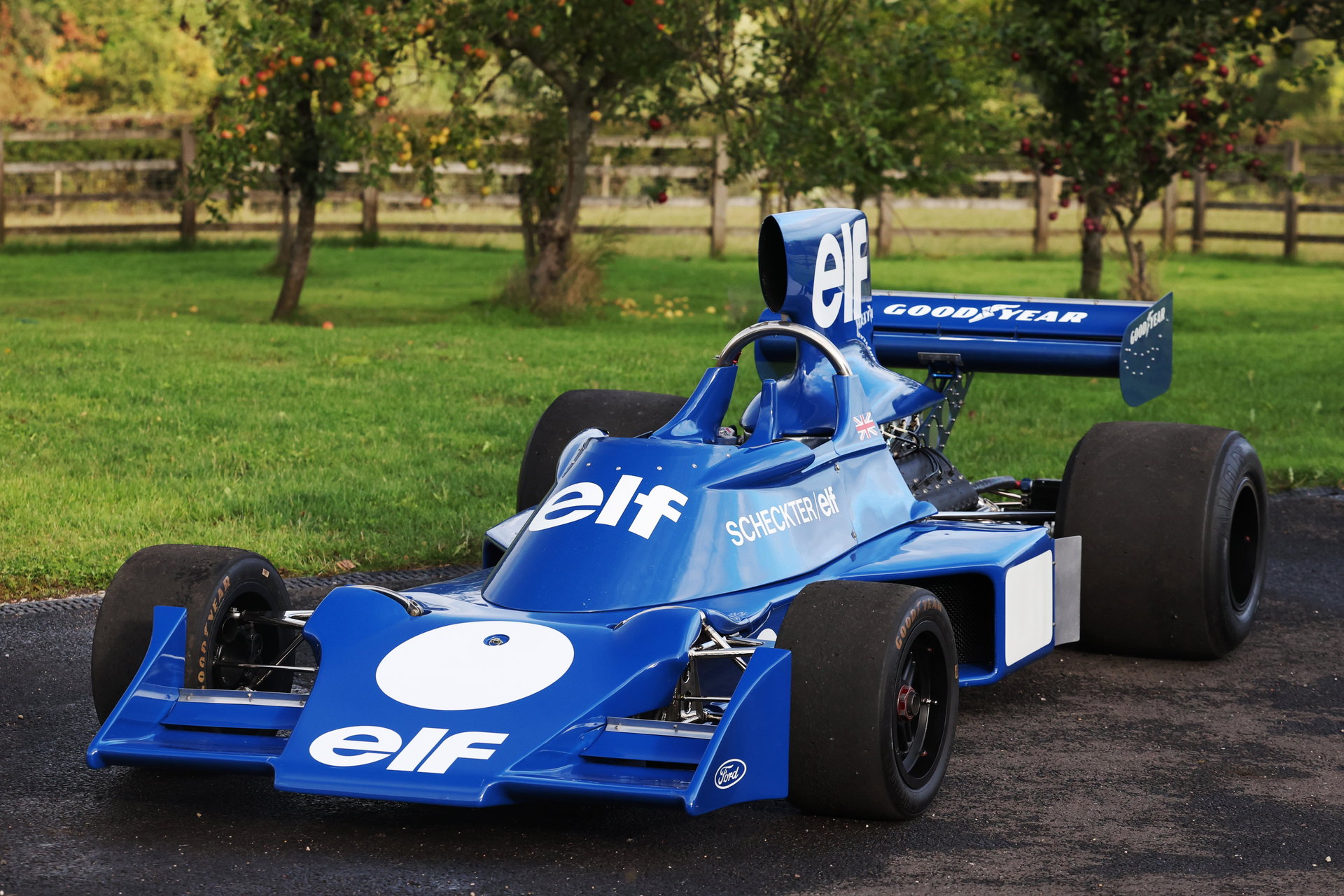 1974 Tyrrell 007 - Ford Cosworth DFV, foto 1