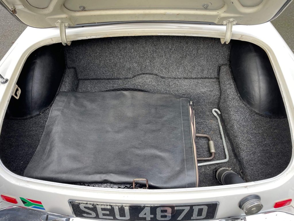 1966 MG B - Roadster, foto 12