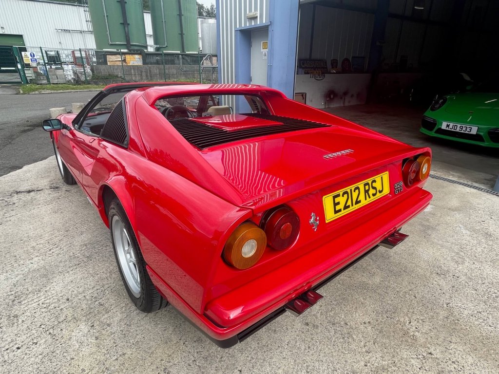 1988 Ferrari 328 - GTS (Pre-ABS Model), foto 11