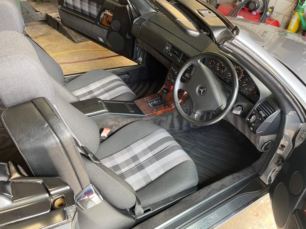 1991 Mercedes-Benz SL - 300 SL R129 – Show Winning Example, foto 11