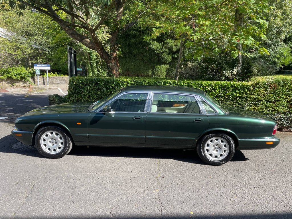 1998 Jaguar Sovereign - 1998 Model Year Jaguar XJ 4.0 Sovereign V8, foto 11