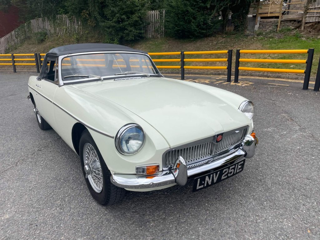 1967 MG B - Roadster, foto 2