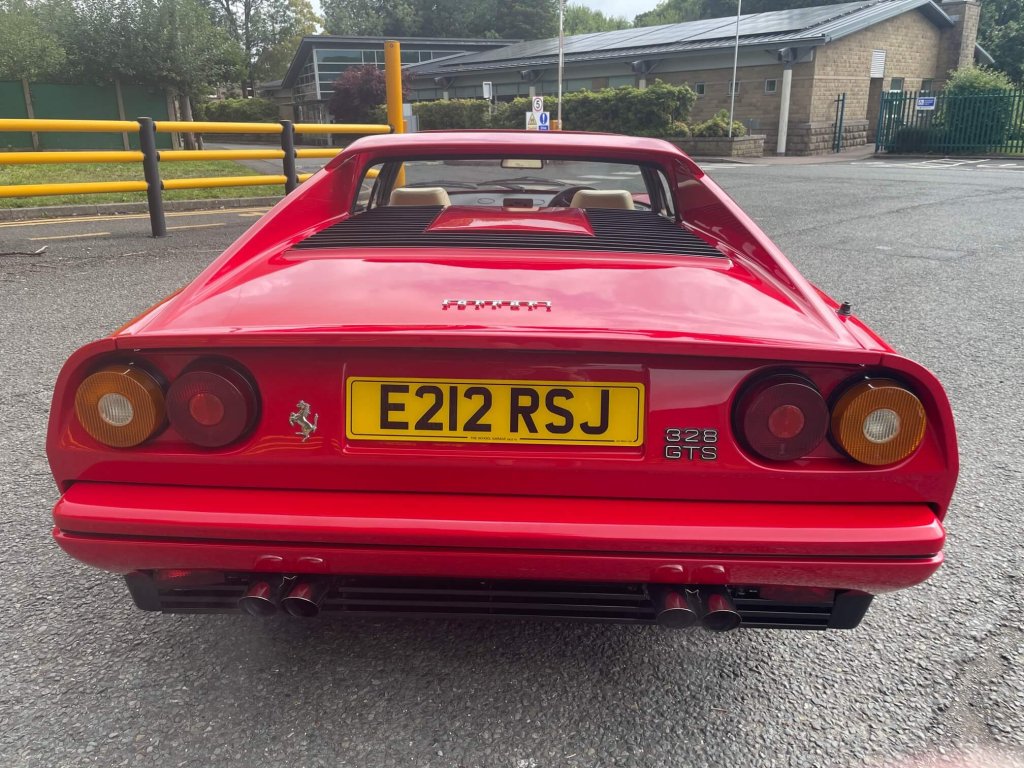 1988 Ferrari 328 - GTS (Pre-ABS Model), foto 5