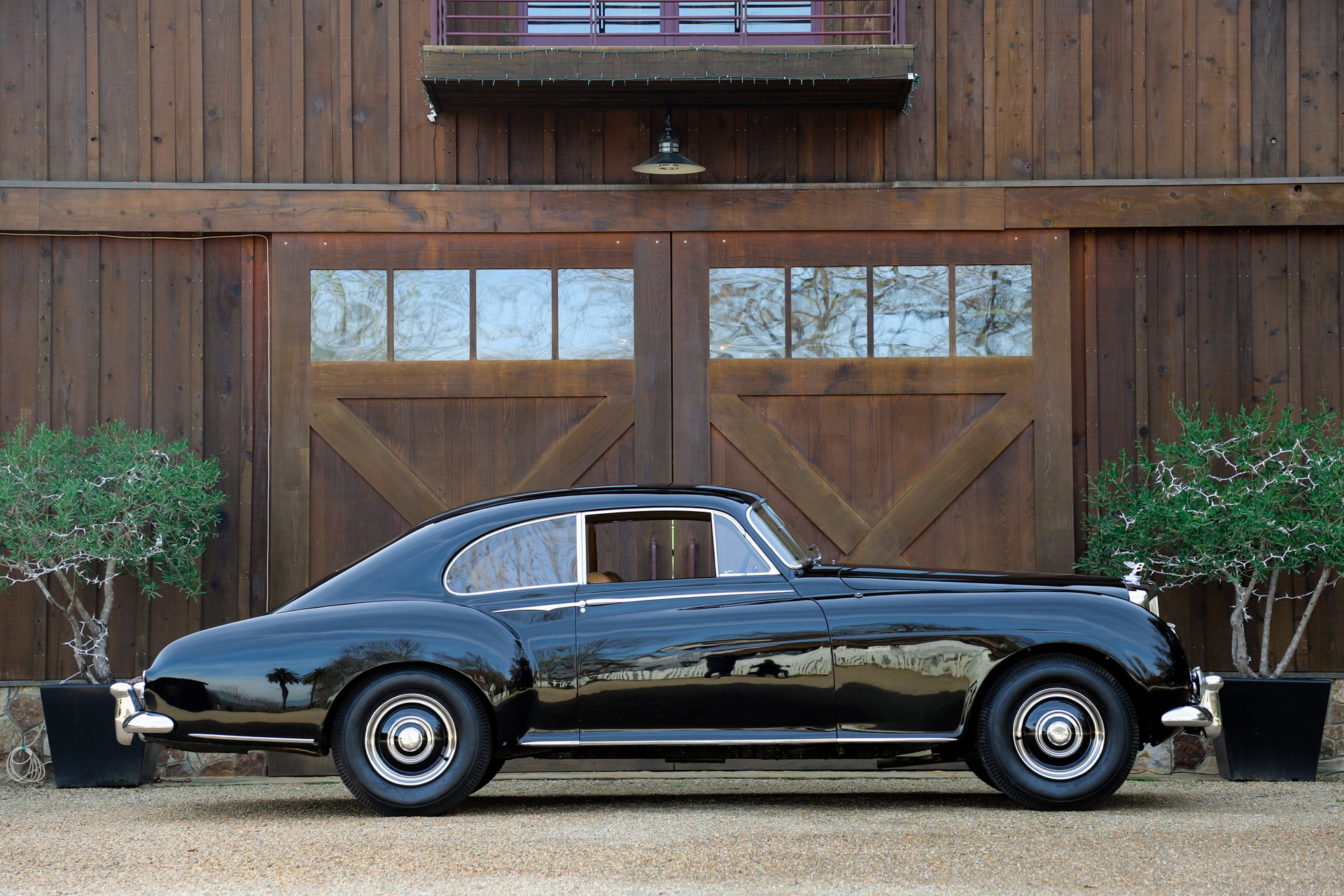 1953 Bentley R Type - Continental 2 Door Saloon, foto 2