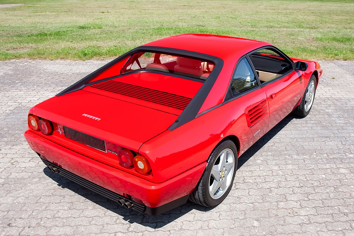 1992 Ferrari Mondial - t - 1. lack, 18.900km., foto 2