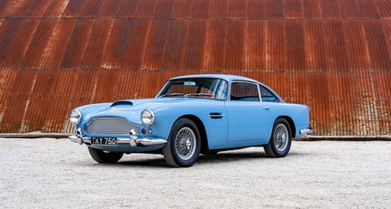 1960 Aston Martin DB4 - Series II