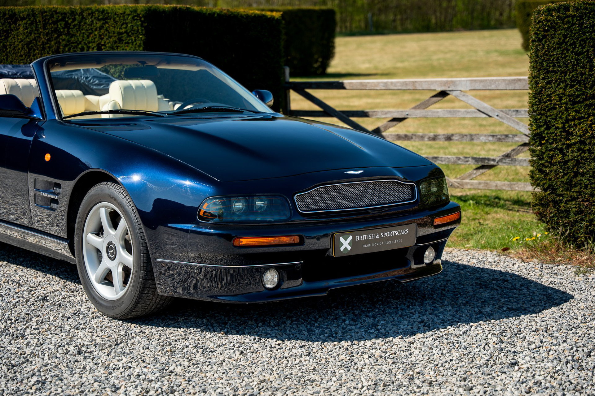 2000 Aston Martin V8 Coupe - Volante LWB - 1 of 63 - Last One Produced, foto 3