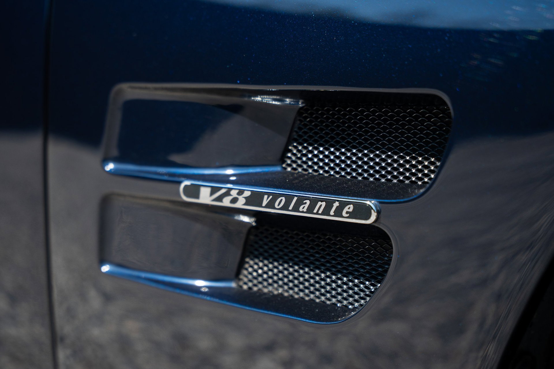 2000 Aston Martin V8 Coupe - Volante LWB - 1 of 63 - Last One Produced, foto 6