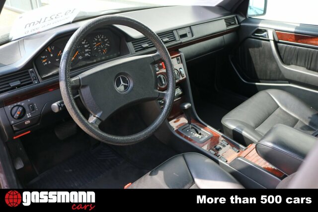 1990 Mercedes-Benz E-Class - 300 D Limousine, W124, foto 12