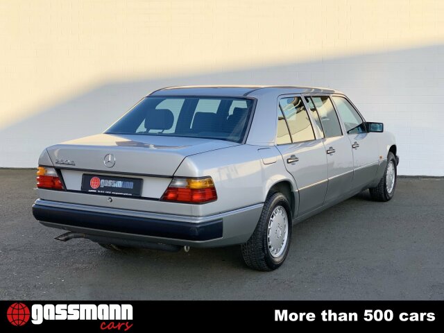1990 Mercedes-Benz E-Class - 260 E Stretchlimousine, 6-türig RHD, W124, foto 8