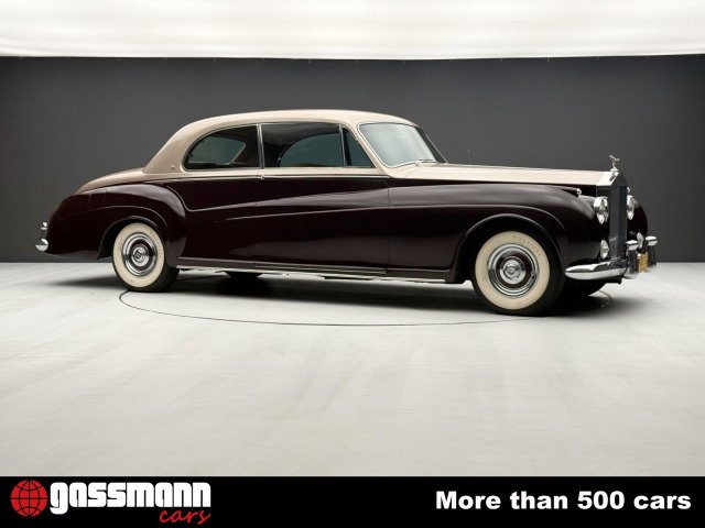 1962 Rolls-Royce Phantom V - Phantom V Saloon Coupe, by James Young Matching, foto 3