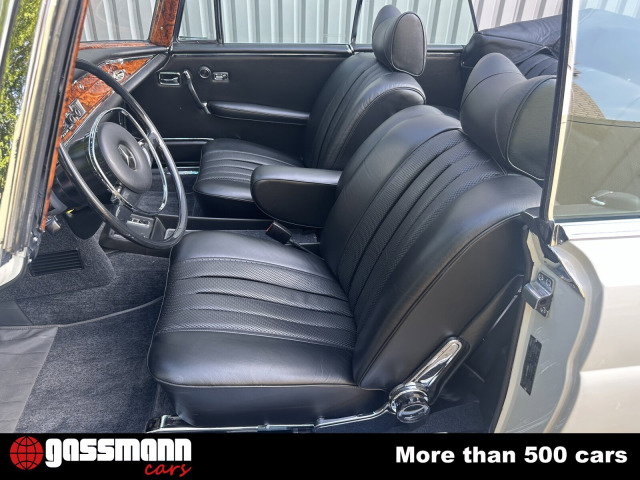 1970 Mercedes-Benz S-Class W111/112 - 280 SE 3.5 Cabriolet W111, foto 9