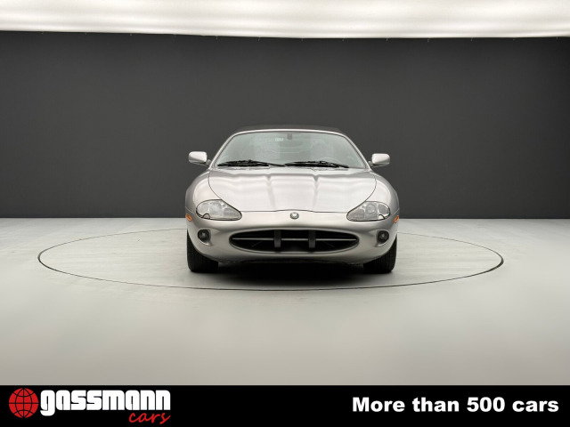 2000 Jaguar XK8 - XK8 4.0 Cabrio Spider, foto 2