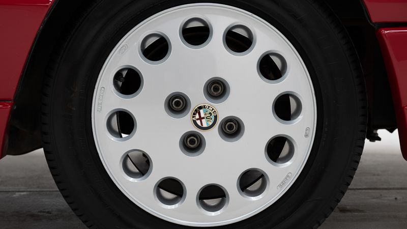 1991 Alfa Romeo 2000 - Spider 4 '91 CH09768, foto 11
