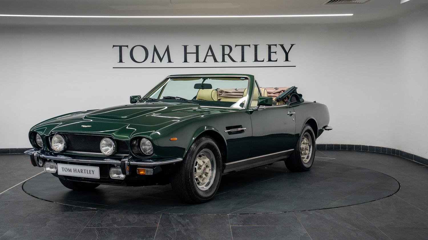 1979 Aston Martin V8 - Volante 'Oscar India' Ex-Roger Taylor, foto 3