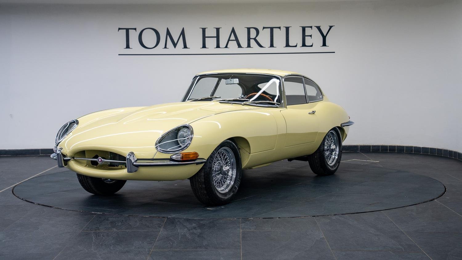 1966 Jaguar E-Type SI - 4.2 Fully Restored & Matching Numbers, foto 3