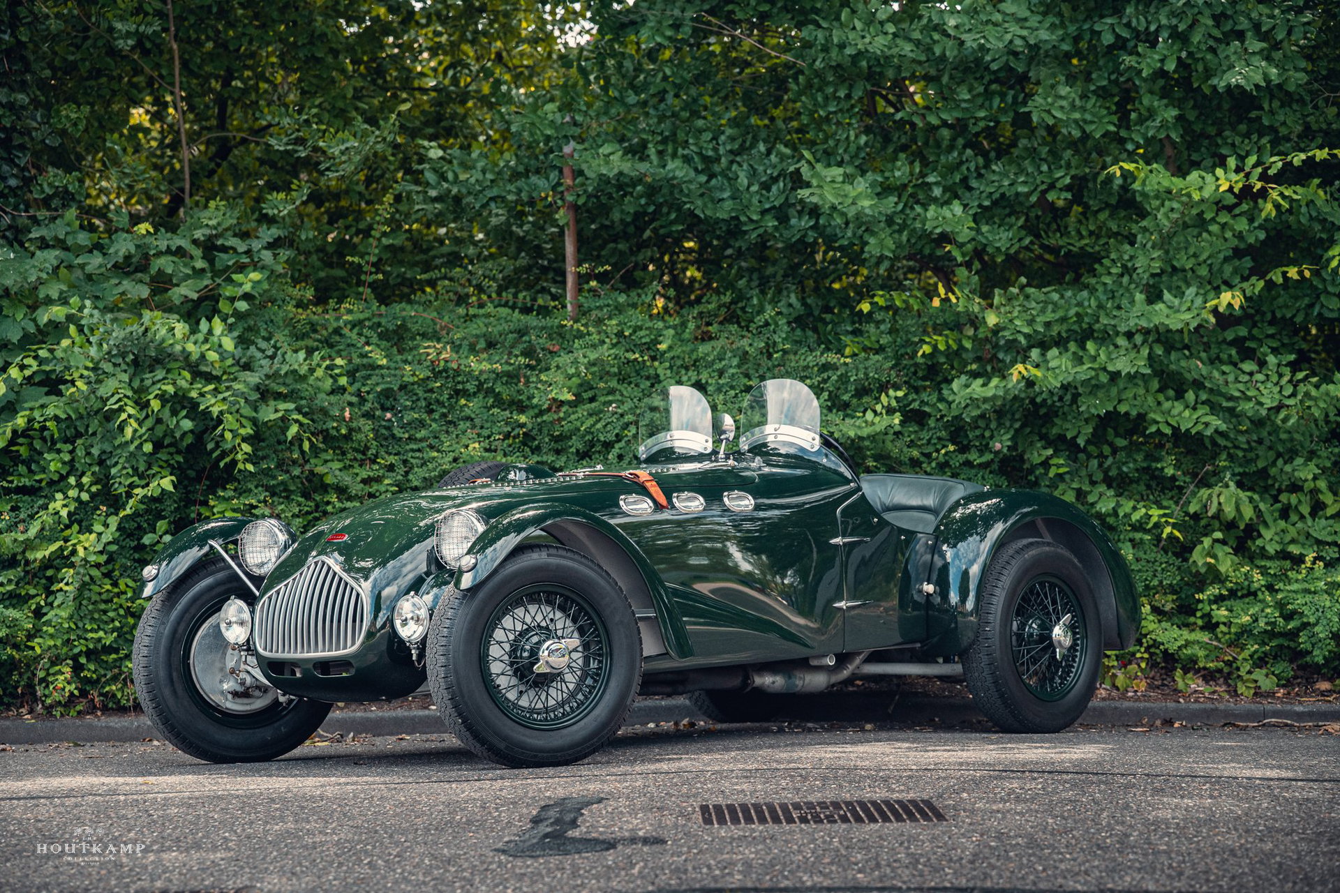 1951 Allard J2 - One of just 90 examples built, foto 1