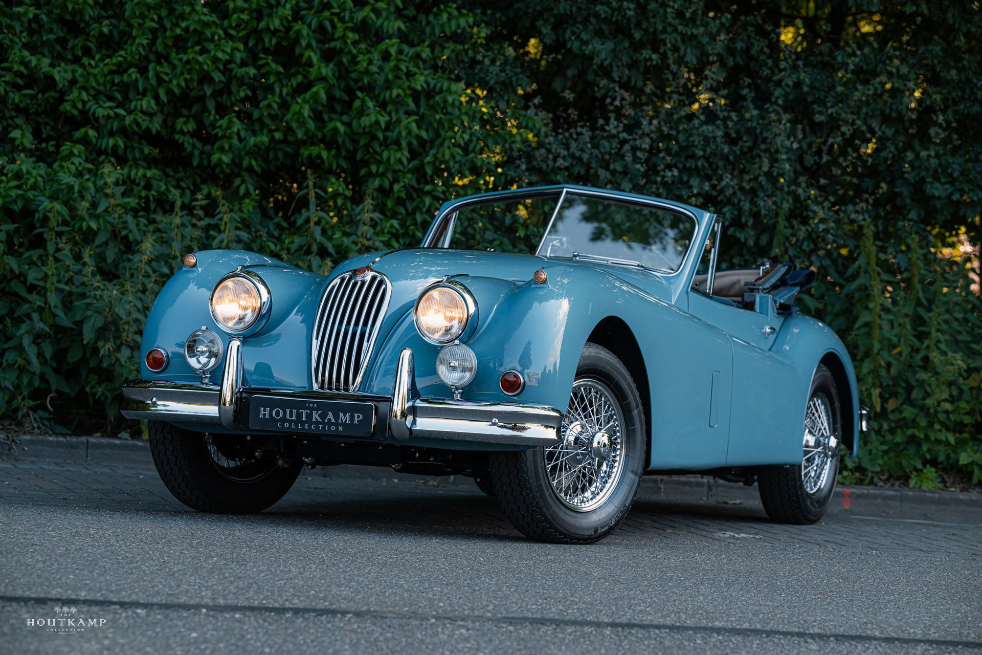 1955 Jaguar XK 140 - The ultimate XK 140, a fully restored Drophead Coupe with disc brakes upgrade, foto 3