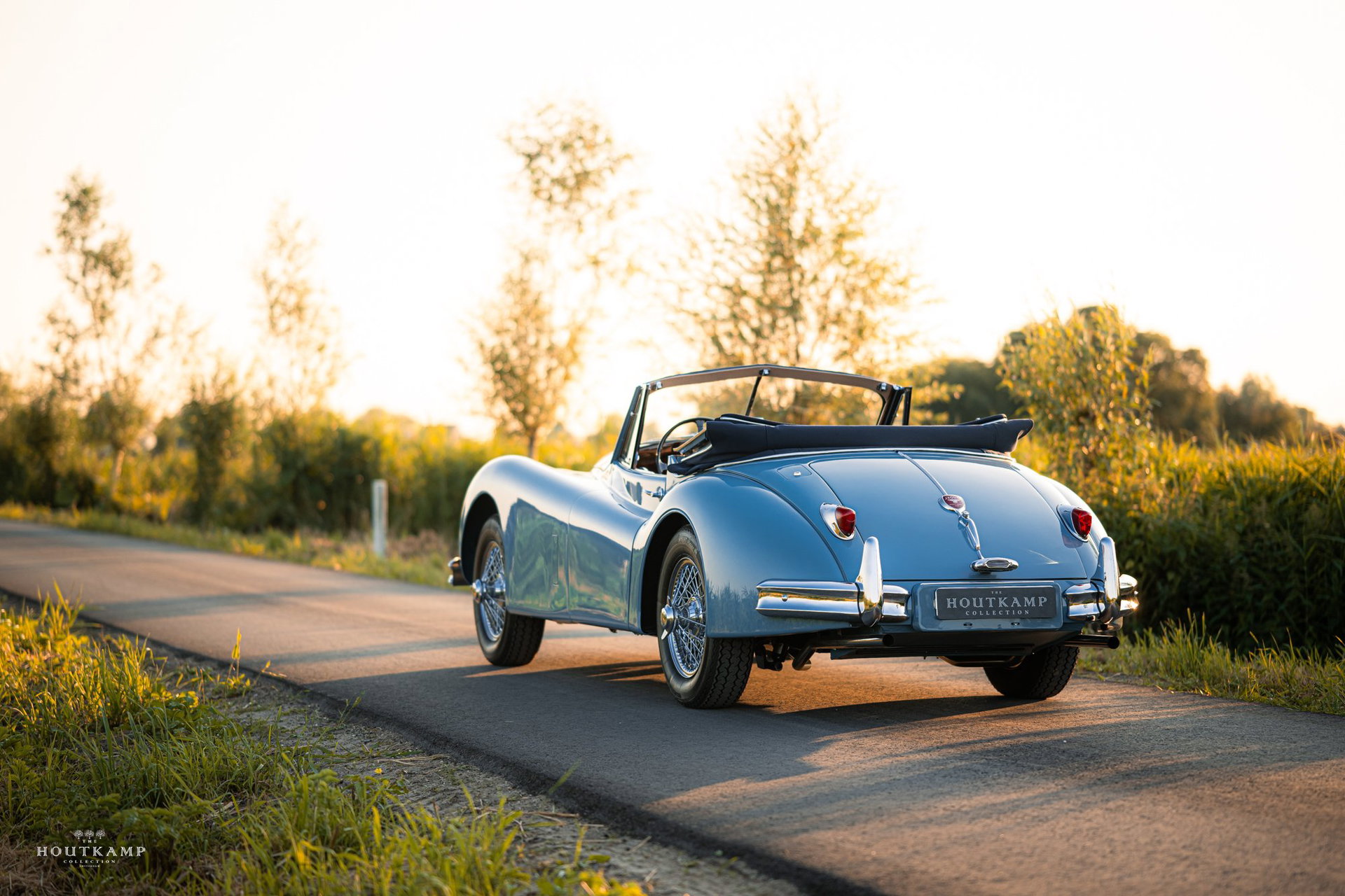 1955 Jaguar XK 140 - The ultimate XK 140, a fully restored Drophead Coupe with disc brakes upgrade, foto 12