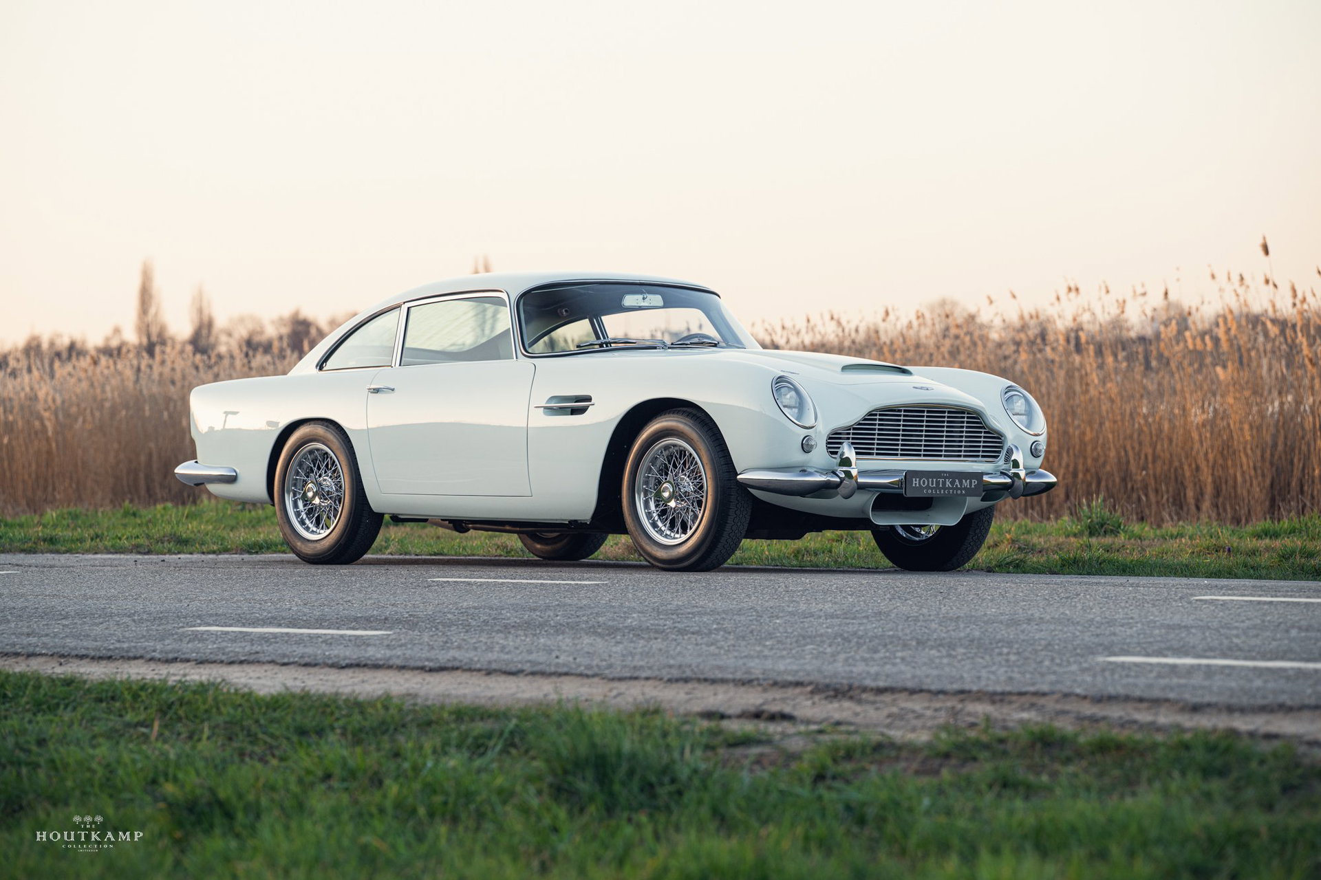 1963 Aston Martin DB4 - ORIGINAL LEFT HAND DRIVE, One of just 60 Factory-Original Vantage specification examples, foto 4