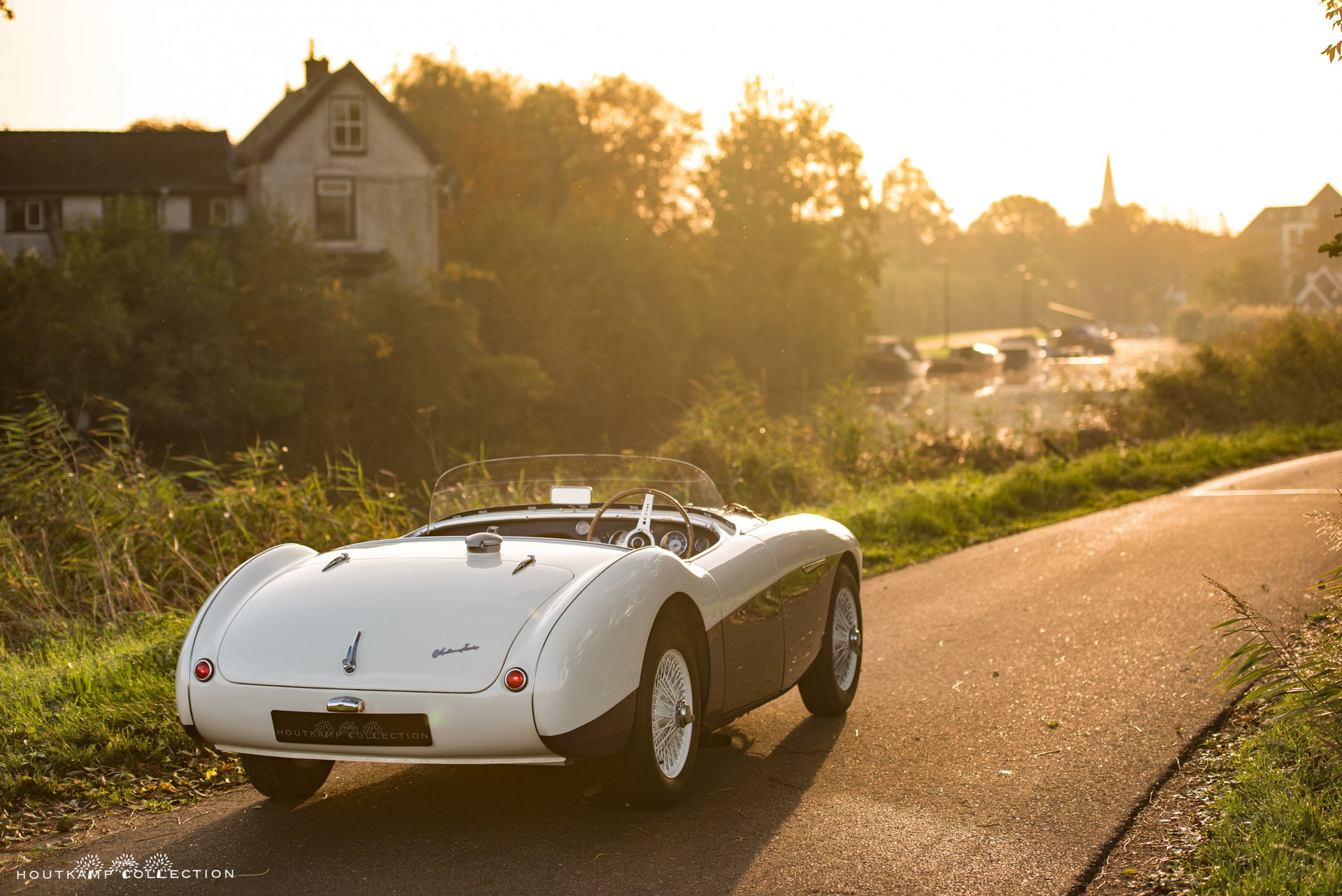 1955 Austin-Healey 100 / S - Mille Miglia Eligible. One of the 50 original ‘100S’ competition models built. One of 38 examples known to be in existence, foto 9