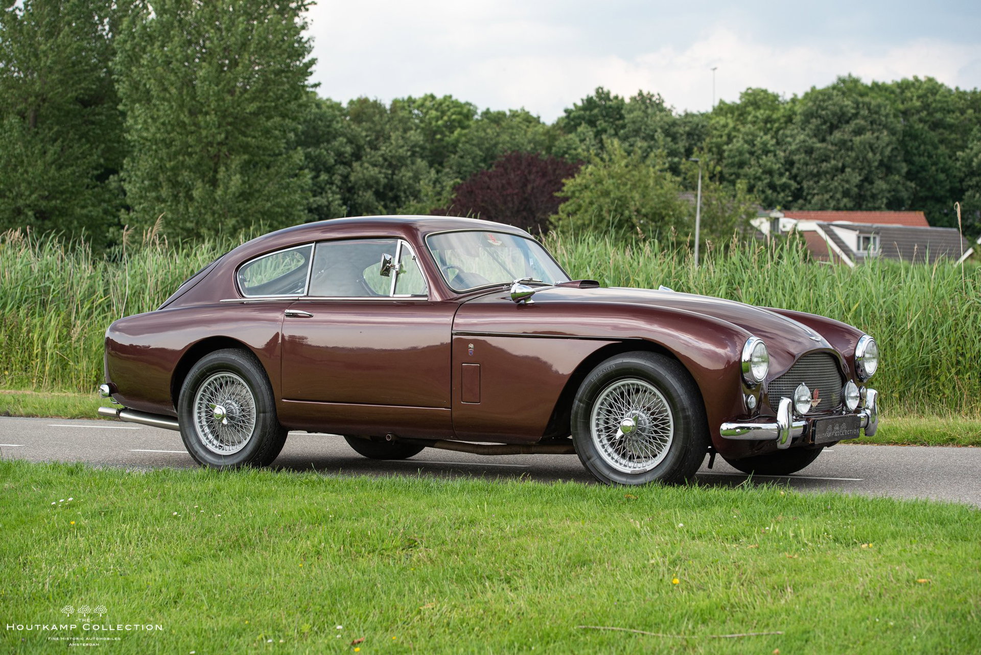 1958 Aston Martin DB2/4 - With just 551 examples produced, the DB Mark III is among the rarer post-war Aston Martins, foto 3