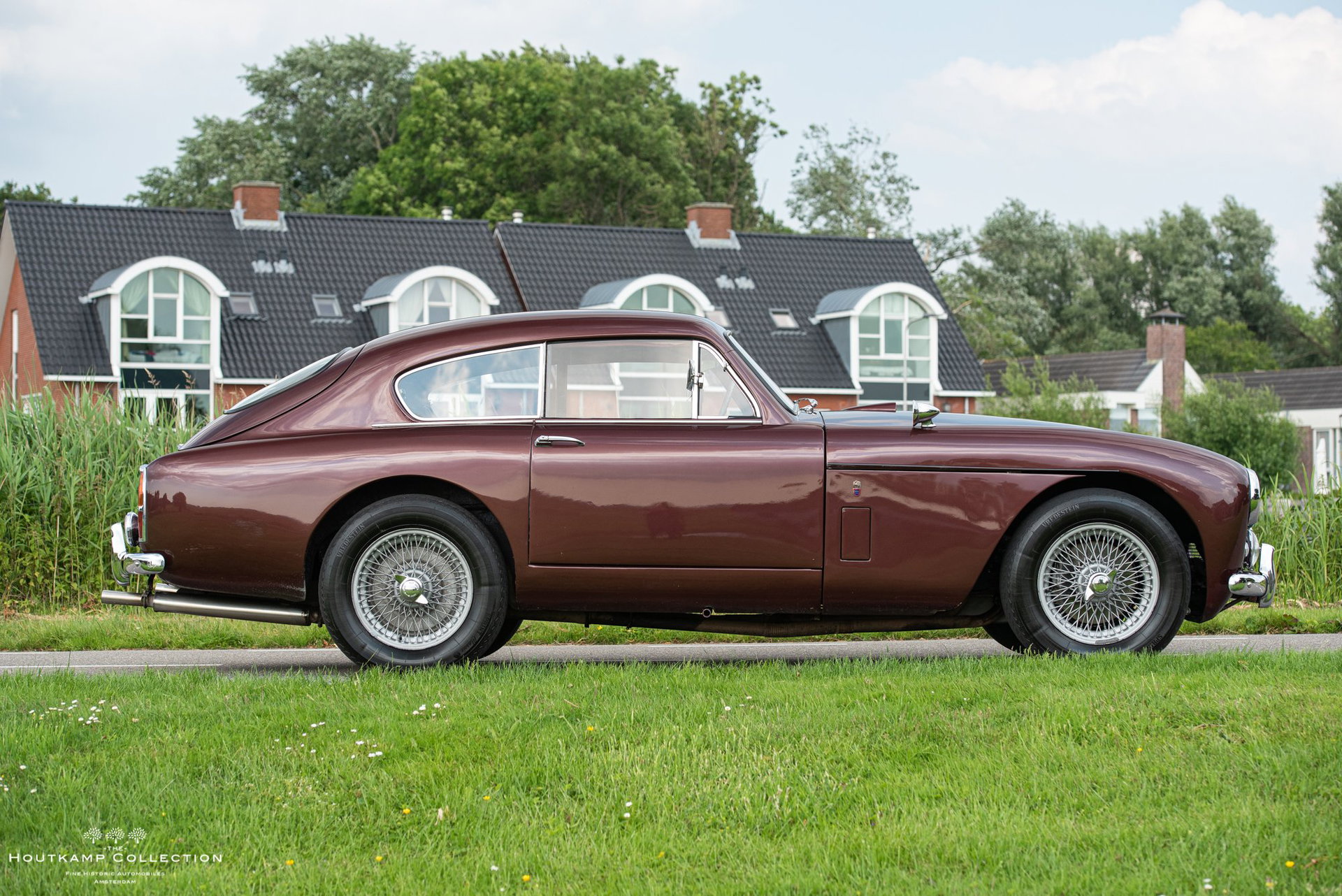 1958 Aston Martin DB2/4 - With just 551 examples produced, the DB Mark III is among the rarer post-war Aston Martins, foto 4