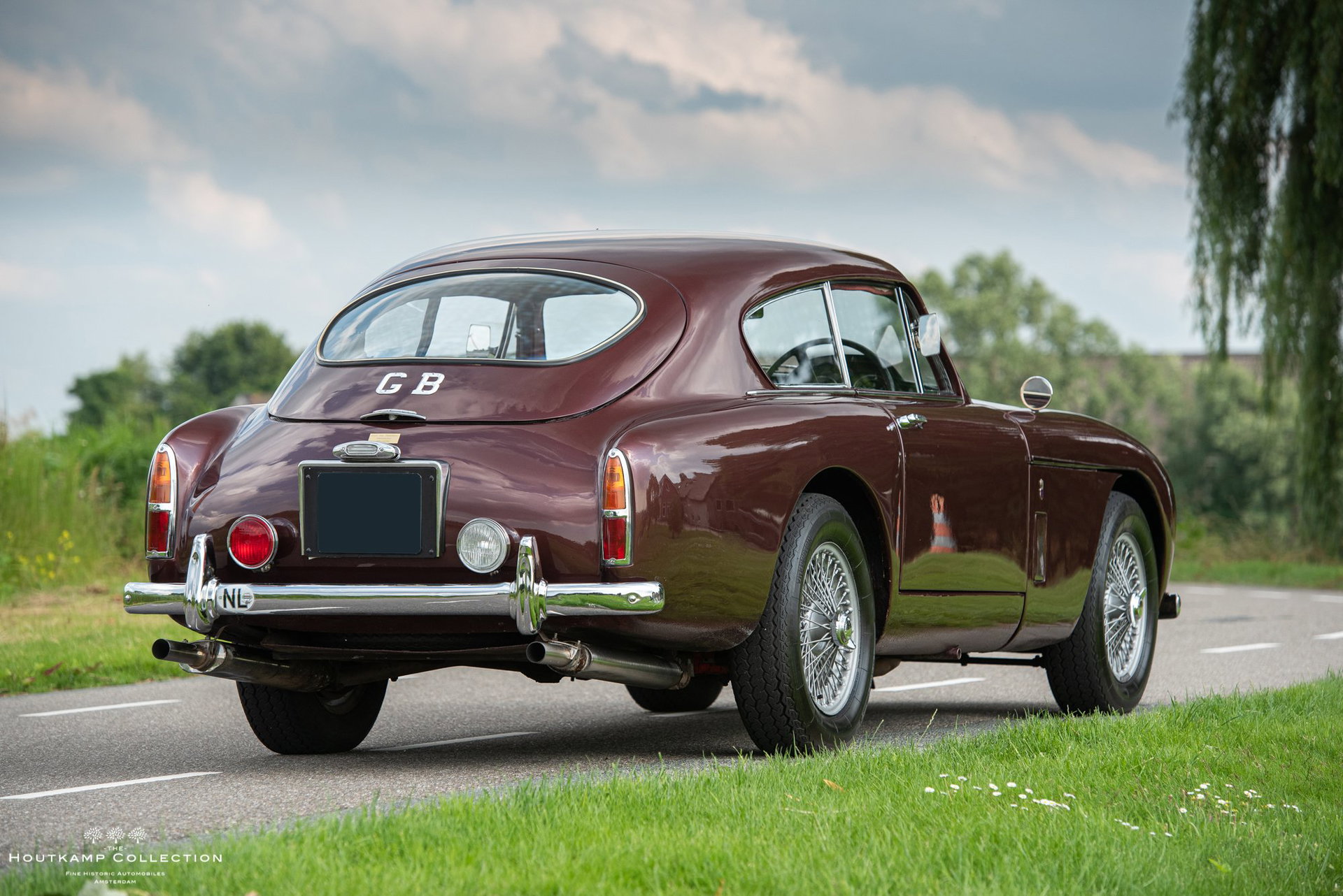 1958 Aston Martin DB2/4 - With just 551 examples produced, the DB Mark III is among the rarer post-war Aston Martins, foto 5
