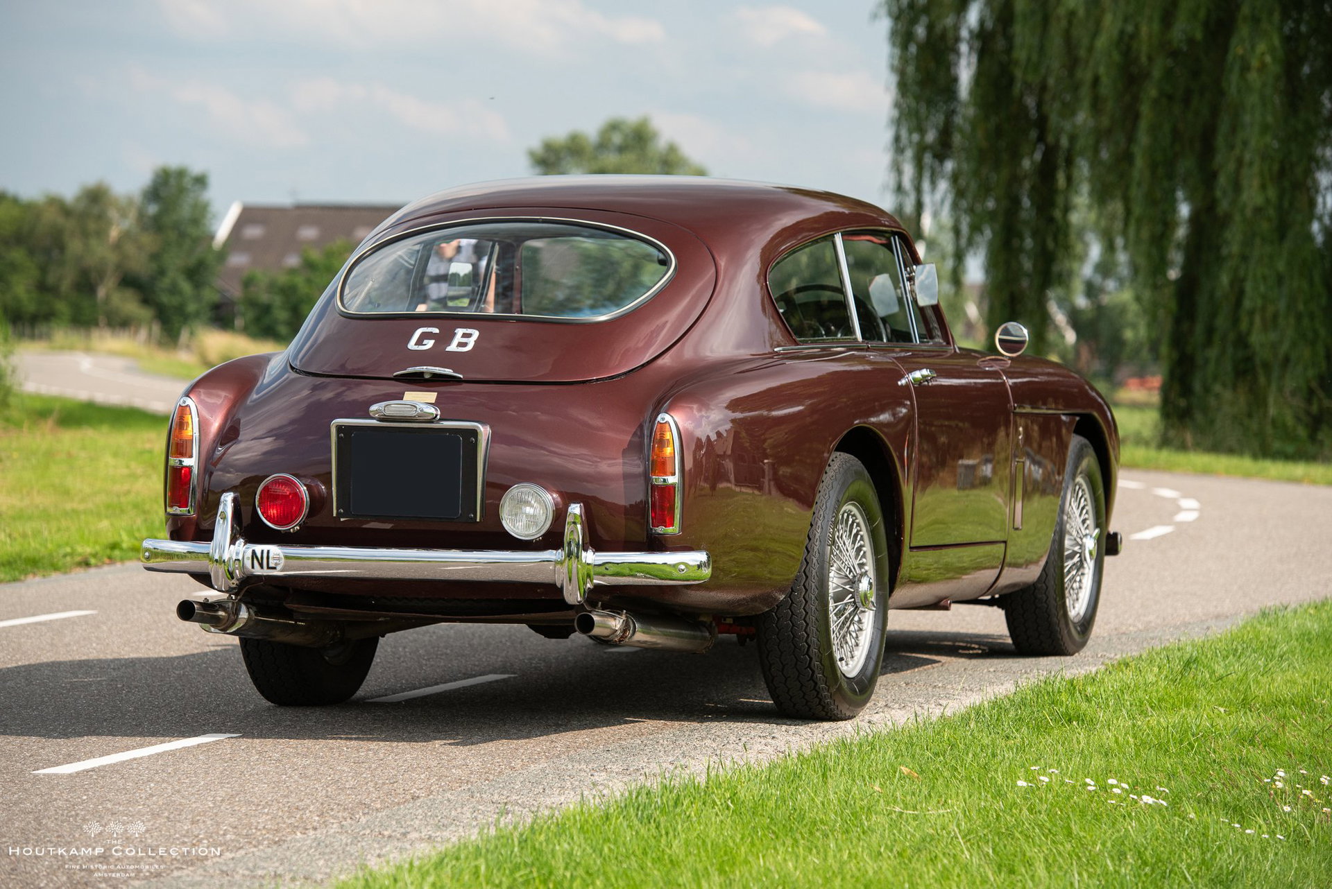 1958 Aston Martin DB2/4 - With just 551 examples produced, the DB Mark III is among the rarer post-war Aston Martins, foto 6