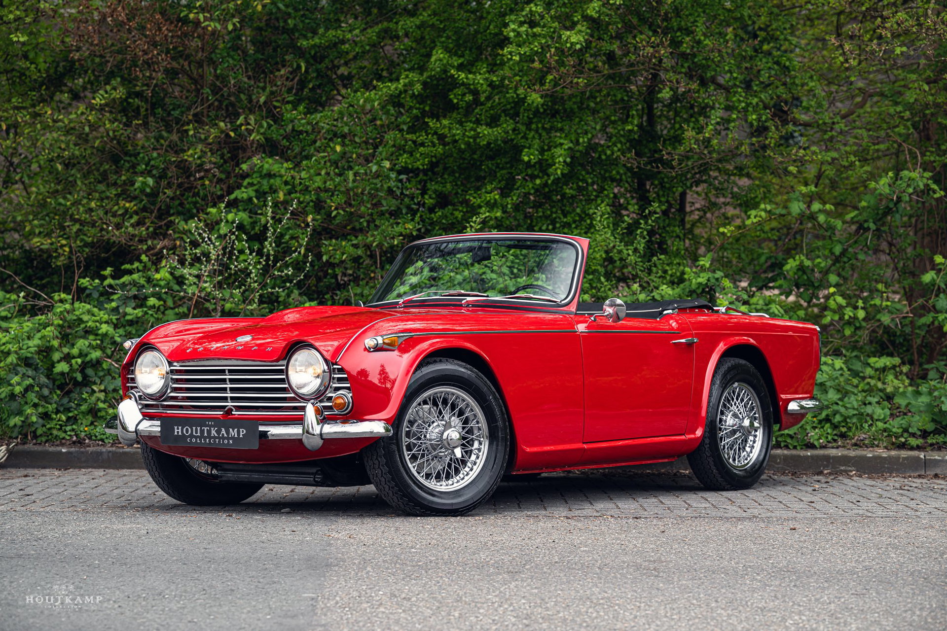 1965 Triumph TR4 - IRS (Independent Rear Suspension), Just approximately 25% of TR4As were built with a conventional live rear axle, foto 1