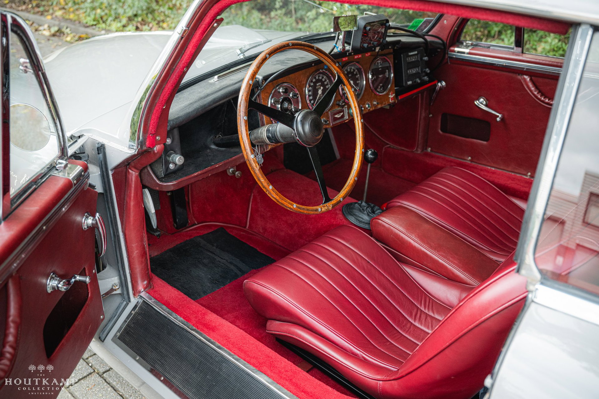 1953 Aston Martin DB2/4 - DB 2/4 MKI 3 Litre Original Left Hand Drive, subscribed in the Mille Miglia in 1954, foto 11
